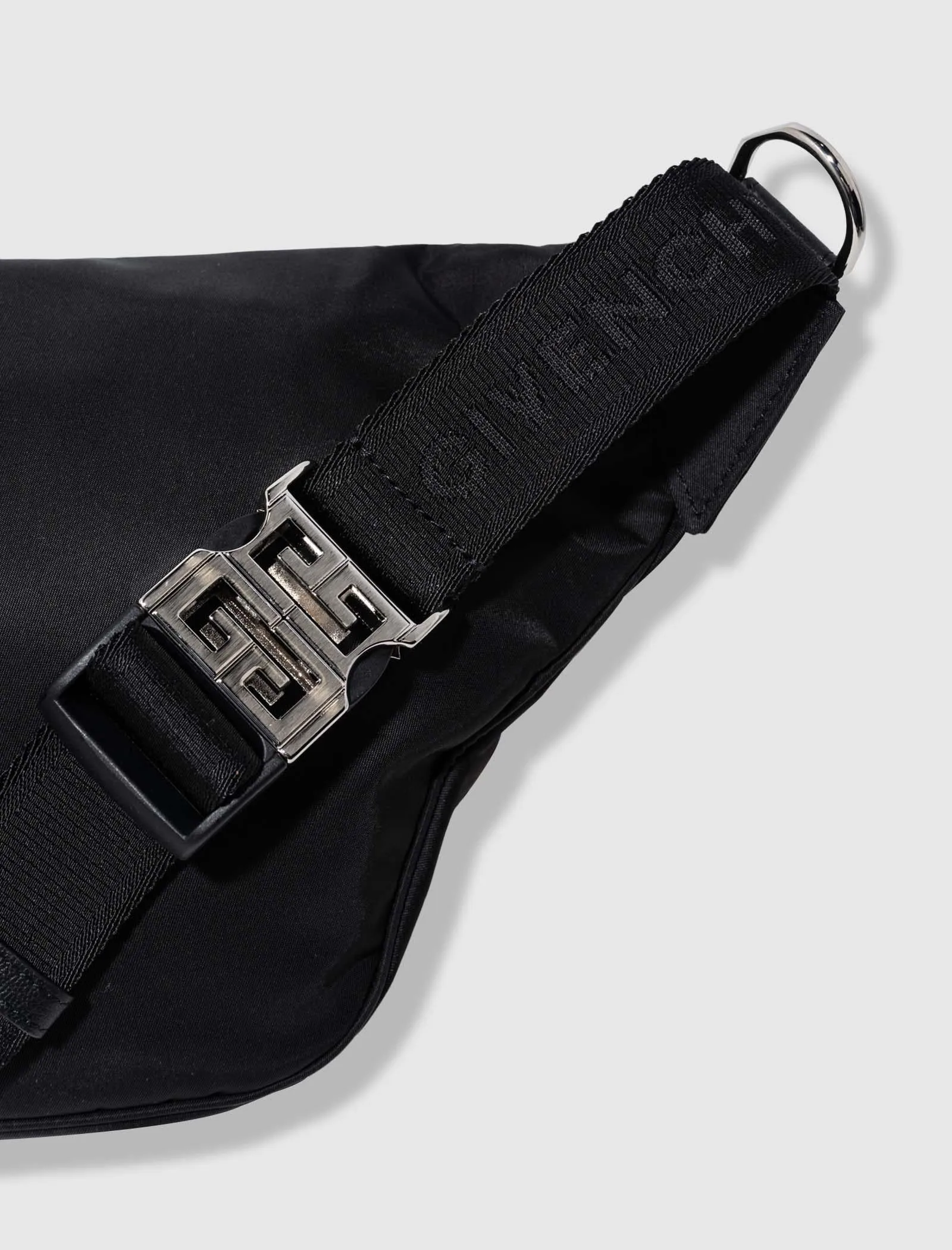 ESSENTIAL U BUM BAG